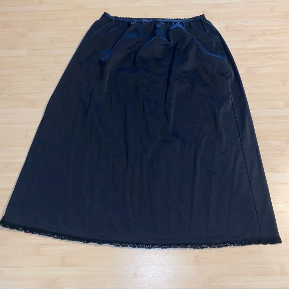 Vintage Half Skirt Slip Medium 1980’s Black Nylon Lace Retro Pinup Shadowline